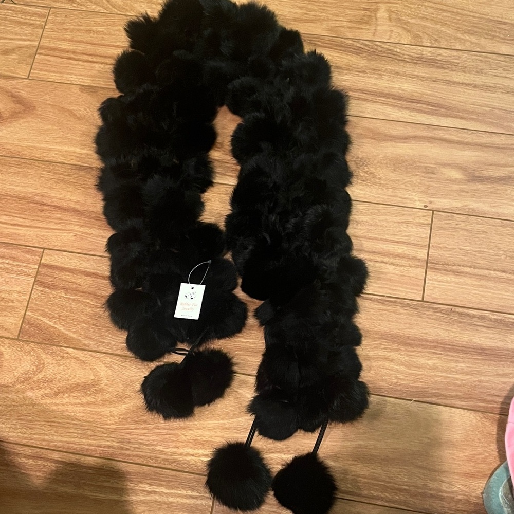 Rabbit fur ball scarf